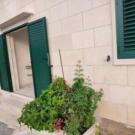 Appartement Paradise Island Pucisca